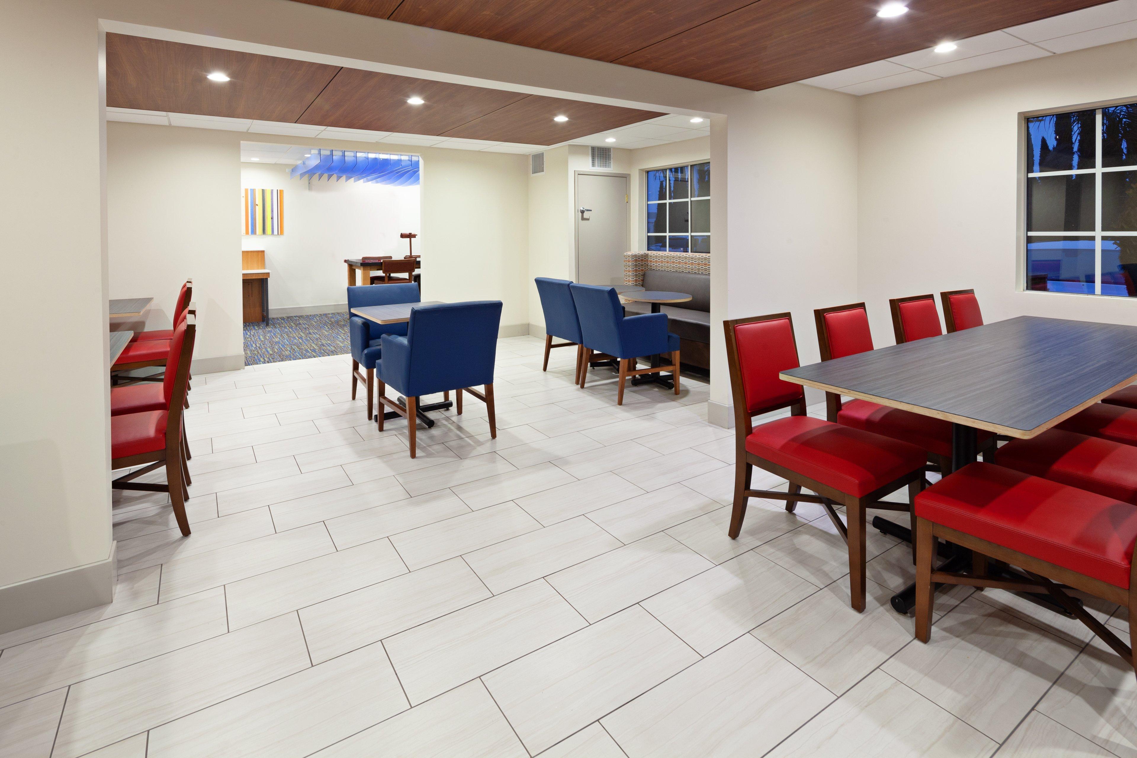 Holiday Inn Express Hotel & Suites San Diego-Escondido By Ihg Eksteriør bilde