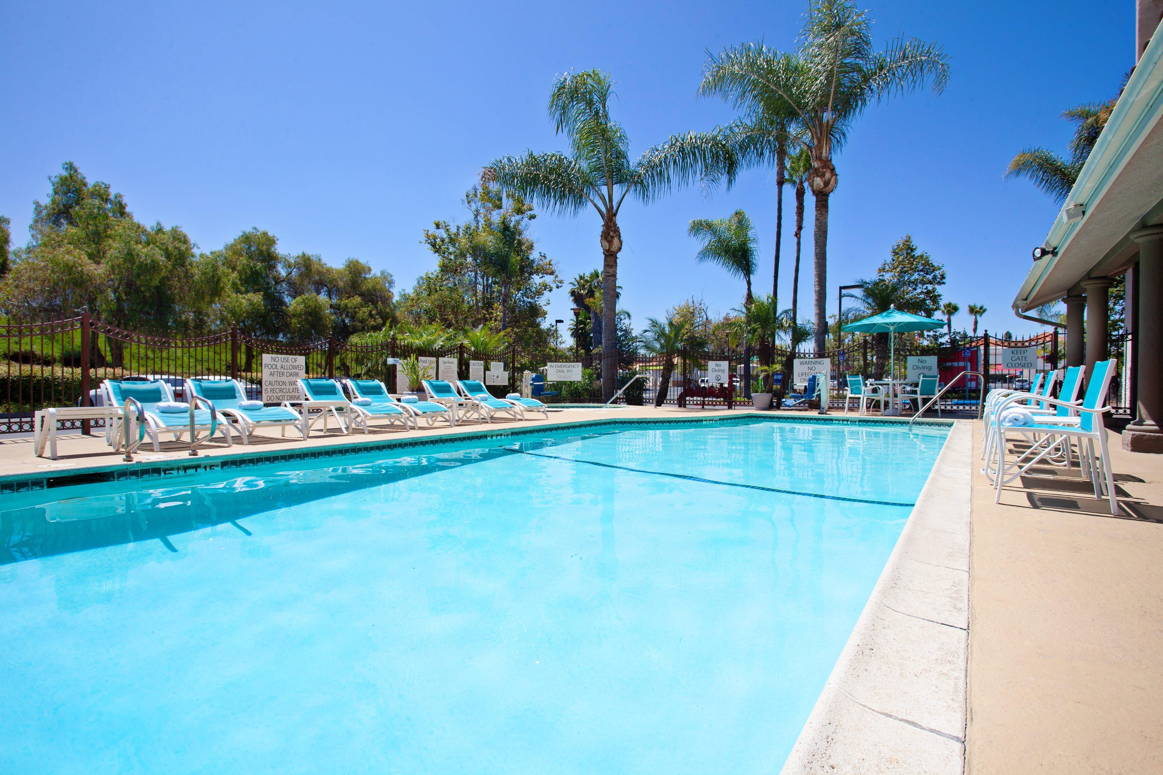 Holiday Inn Express Hotel & Suites San Diego-Escondido By Ihg Eksteriør bilde