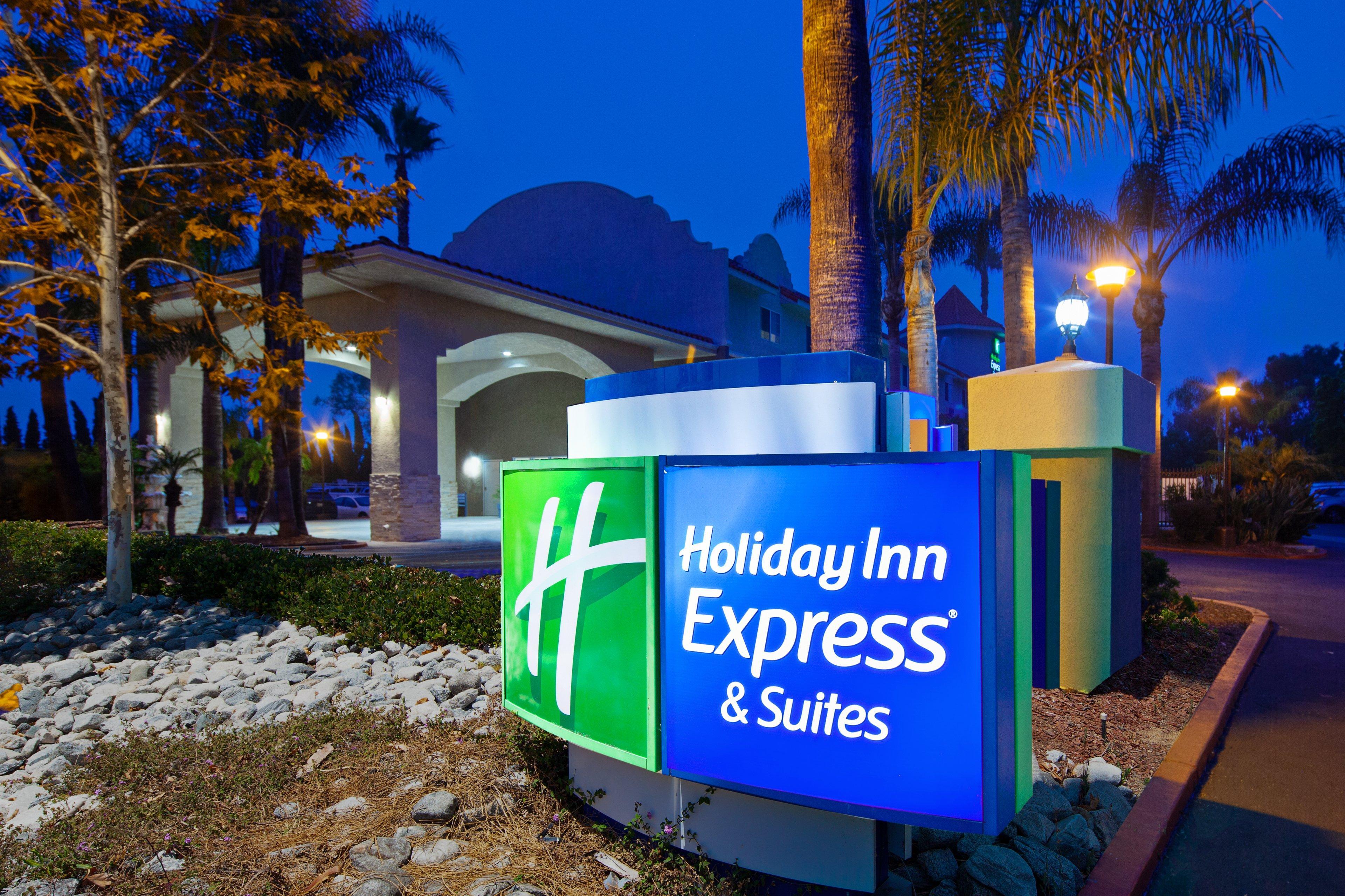 Holiday Inn Express Hotel & Suites San Diego-Escondido By Ihg Eksteriør bilde