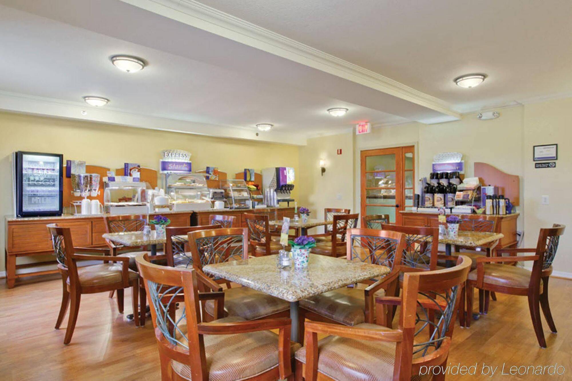 Holiday Inn Express Hotel & Suites San Diego-Escondido By Ihg Eksteriør bilde